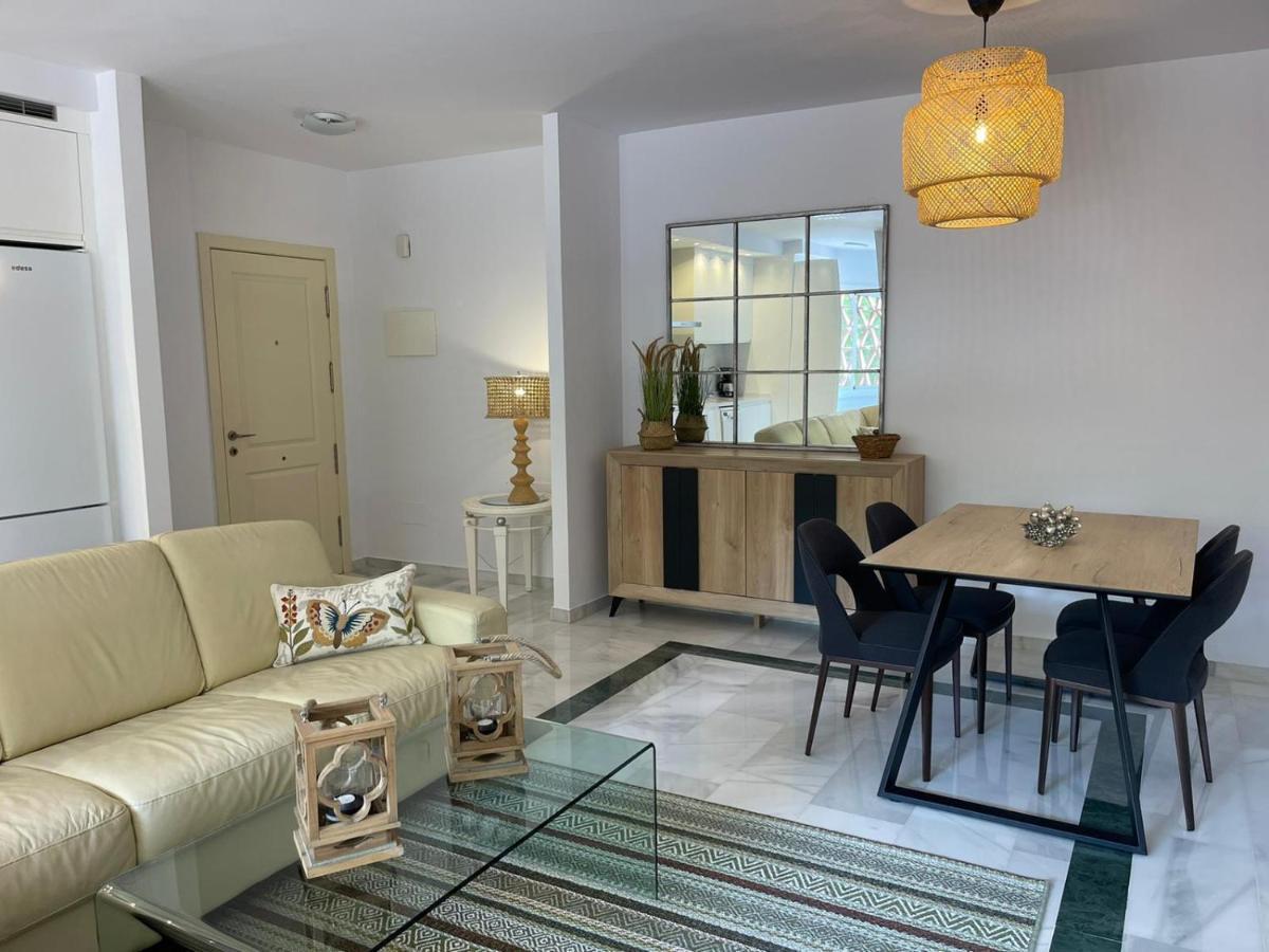 Marbella Playa Residencial Con Piscina Lejlighed Eksteriør billede
