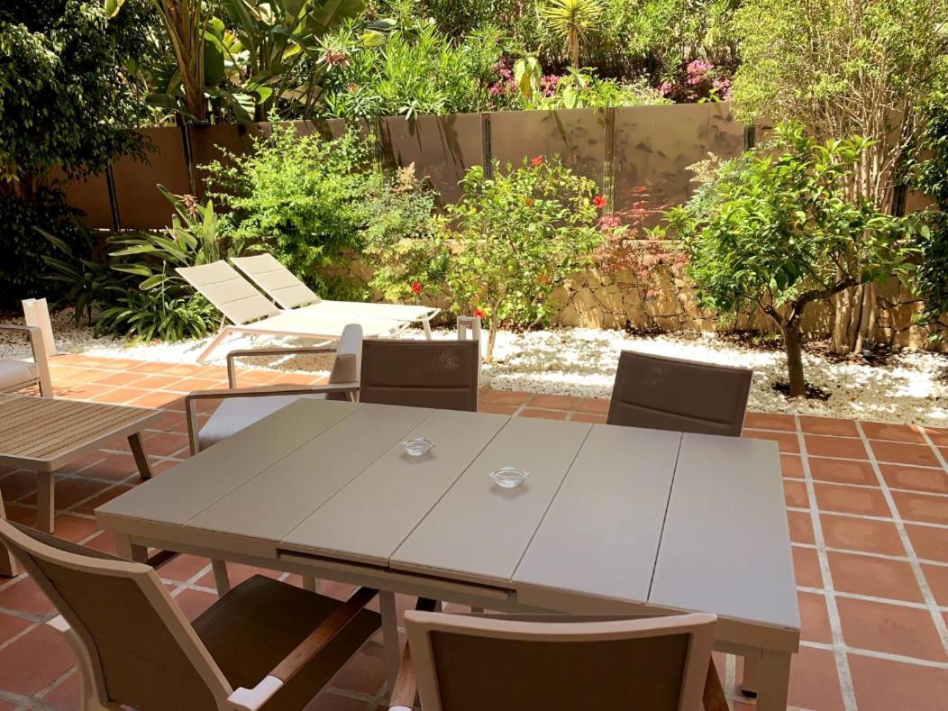 Marbella Playa Residencial Con Piscina Lejlighed Eksteriør billede