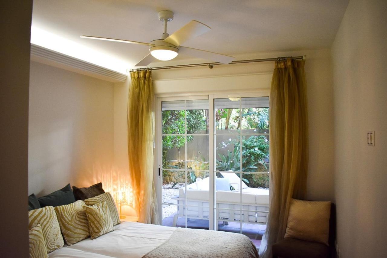Marbella Playa Residencial Con Piscina Lejlighed Eksteriør billede