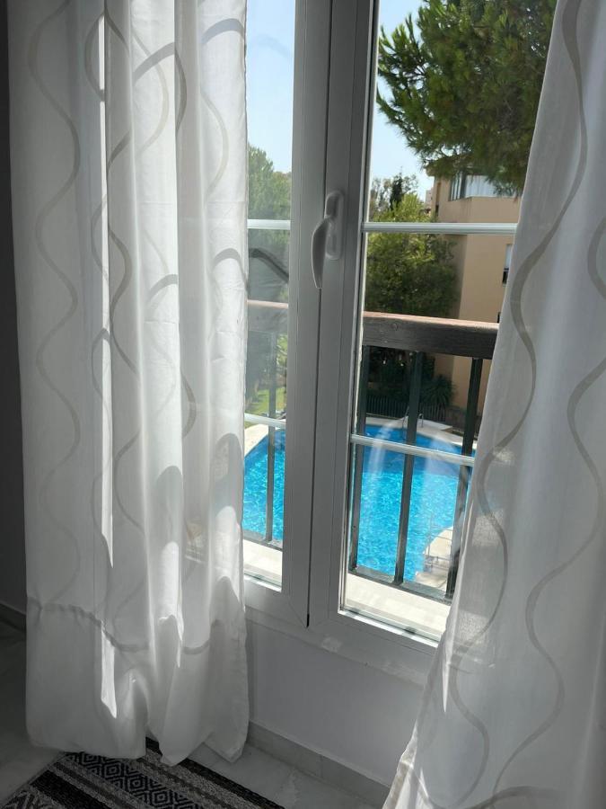 Marbella Playa Residencial Con Piscina Lejlighed Eksteriør billede