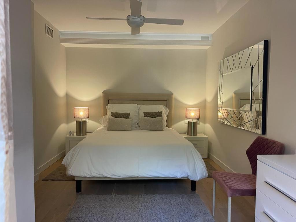 Marbella Playa Residencial Con Piscina Lejlighed Eksteriør billede