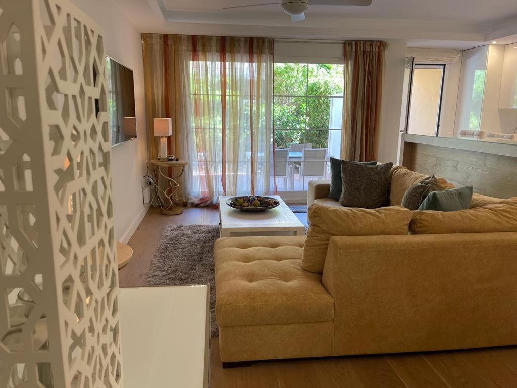 Marbella Playa Residencial Con Piscina Lejlighed Eksteriør billede