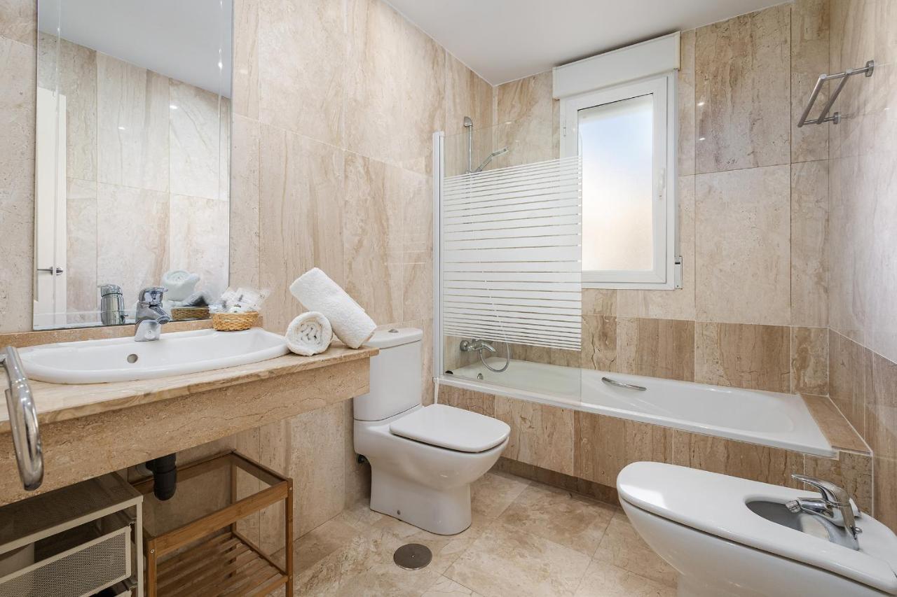 Marbella Playa Residencial Con Piscina Lejlighed Eksteriør billede