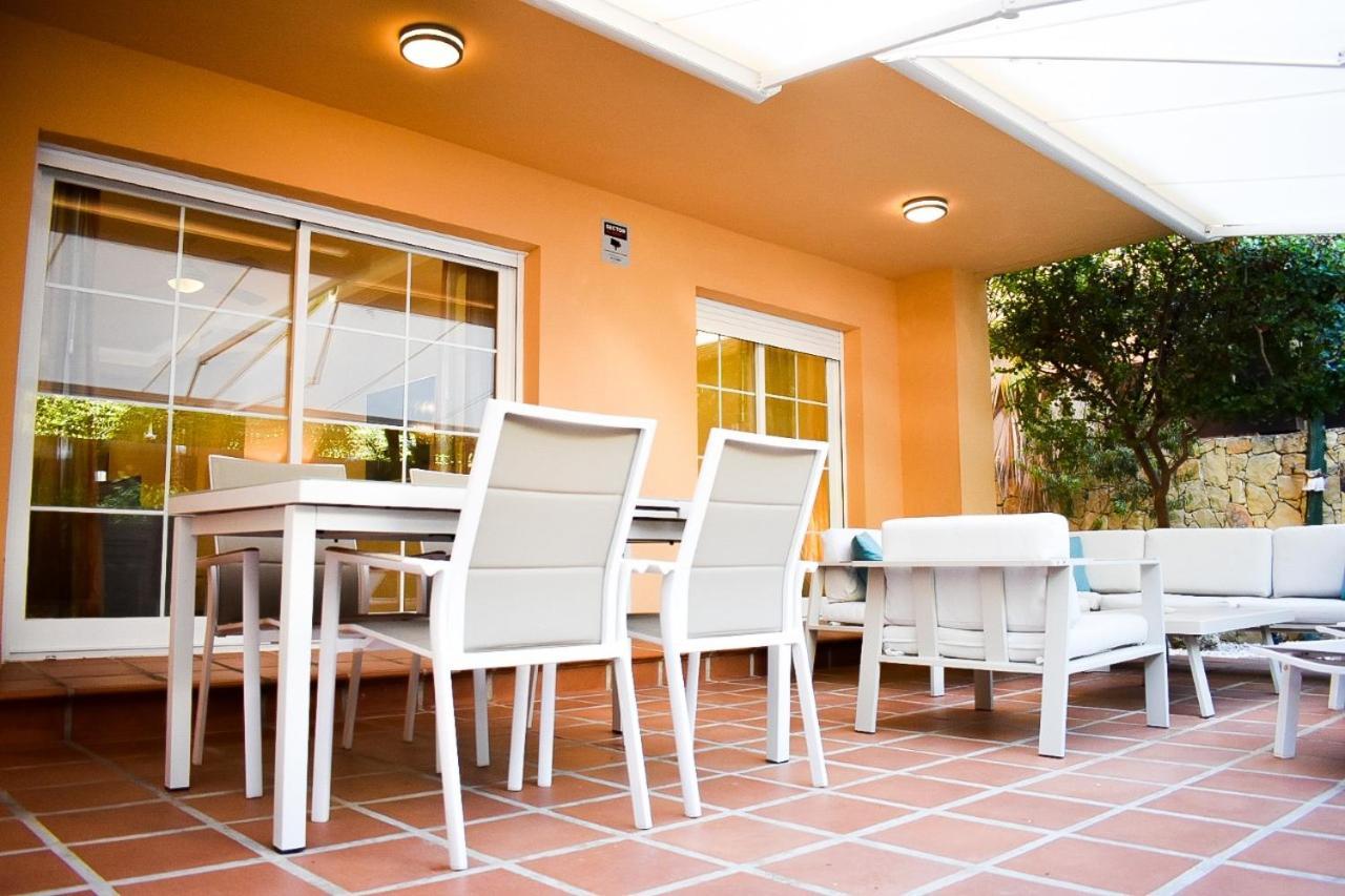 Marbella Playa Residencial Con Piscina Lejlighed Eksteriør billede